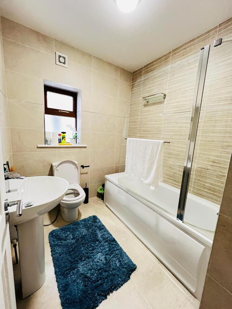 Room In Limerick Bagian luar foto