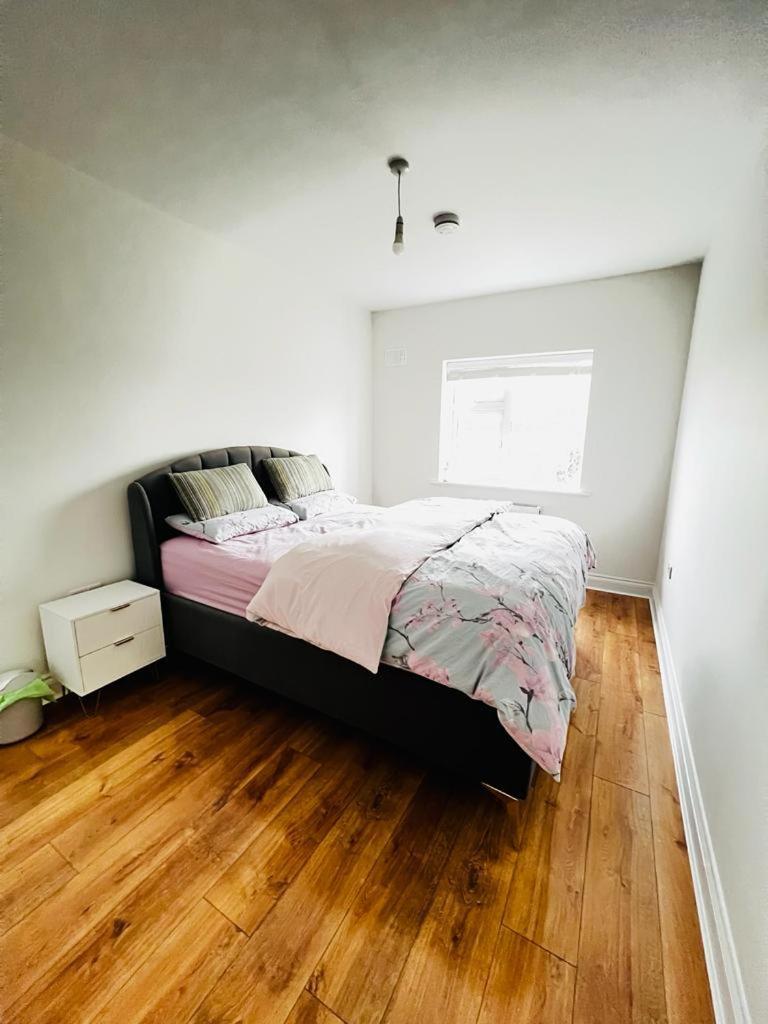 Room In Limerick Bagian luar foto